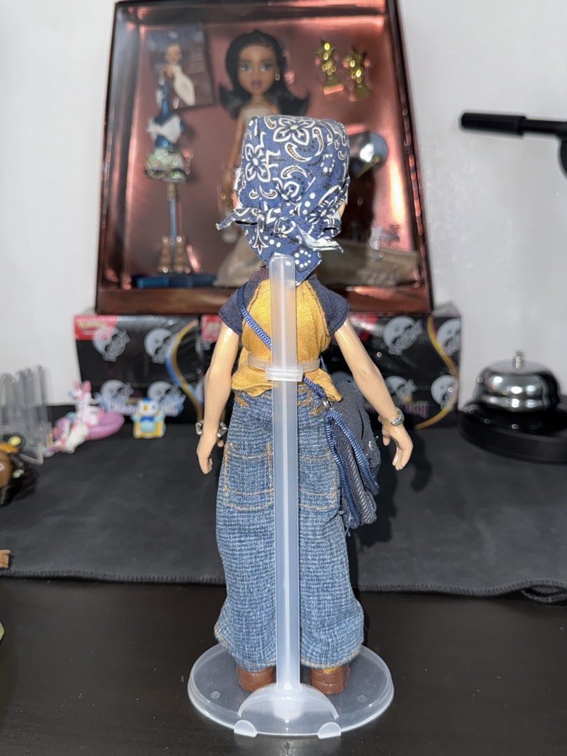 Bratz Boyz First Edition Eitan (Category: Kids Toys) located in Manila. Submitted by danaalarcon_17 (Listing ID 1460051169, Image 3). Description: Bratz Boyz First Edition Eitan Mine 800 *In his complete first outfit and accessories *with bag and all of the accessories.