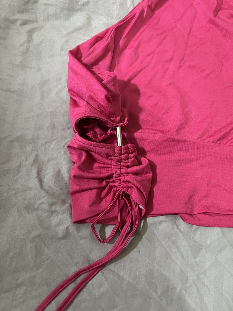 Bright Pink Asymmetrical Top with Silver Hardware (M) (Category: Others Tops) located in Paranaque City. Submitted by michcianox (Listing ID 1460016333, Image 2). Description: Milk and Honey Bright pink cropped top With Ruching details on the left side Unique Silver hardware on the ruched area Asymmetrical shoulder top, one sleeved M on tag Price does not include shipping fee Can ship through lalamove 📍meet up location: SM Sucat 💵 payment throu