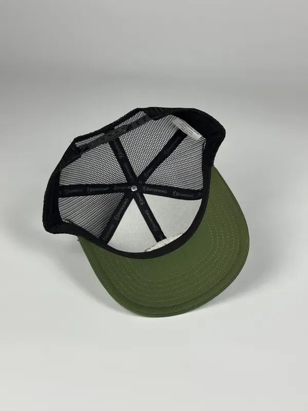 Browning Mens Parker Hat (Category: Caps & Hats) located in Manila. Submitted by newwind.52e349 (Listing ID 1459917188, Image 2). Description: Browning Mens Parker Hat.