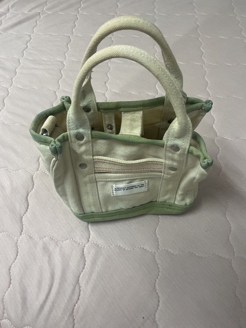 BTV Crunch Carryall 0.5 (Canvas) (Category: Cross-body Bags) located in Bacoor. Submitted by rmsc0716 (Listing ID 1460012264, Image 1). Description: Authentic Beyond the Vines Crunch Carryall 0.5 (Canvas) Comes with BTV Shopper’s Tote Issues: Needs Cleaning & Slight Green Stains from the canvas at the bottom RFS: Decluttering from the Collection .