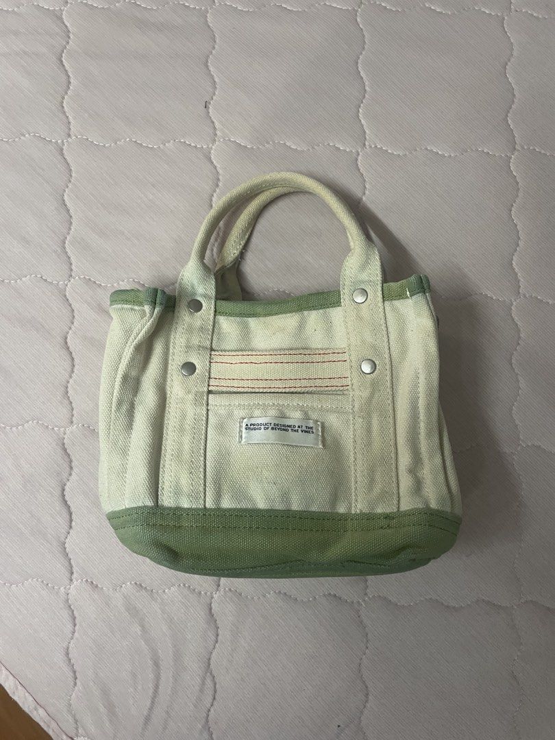 BTV Crunch Carryall 0.5 (Canvas) (Category: Cross-body Bags) located in Bacoor. Submitted by rmsc0716 (Listing ID 1460012264, Image 2). Description: Authentic Beyond the Vines Crunch Carryall 0.5 (Canvas) Comes with BTV Shopper’s Tote Issues: Needs Cleaning & Slight Green Stains from the canvas at the bottom RFS: Decluttering from the Collection .