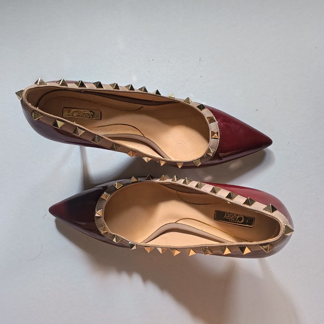 burgundy red studded heels (Category: Heels) located in Tarlac. Submitted by yohfinds (Listing ID 1459975950, Image 3). Description: FIXED! size : eu 38 | 24 cm | condition : good asf buy this na hindi ko lang kasi kasya as size 39 huhu but super high quality not nagw-wiggle or what🥹🙌🙌.