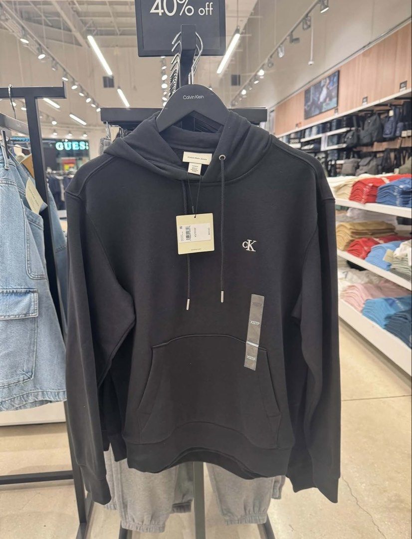 Calvin Klein Men’s Hoodie Pullover Small and Medium (Category: Coats, Jackets and Outerwear) located in Caloocan City. Submitted by rsreciorph (Listing ID 1460032851, Image 1). Description: .