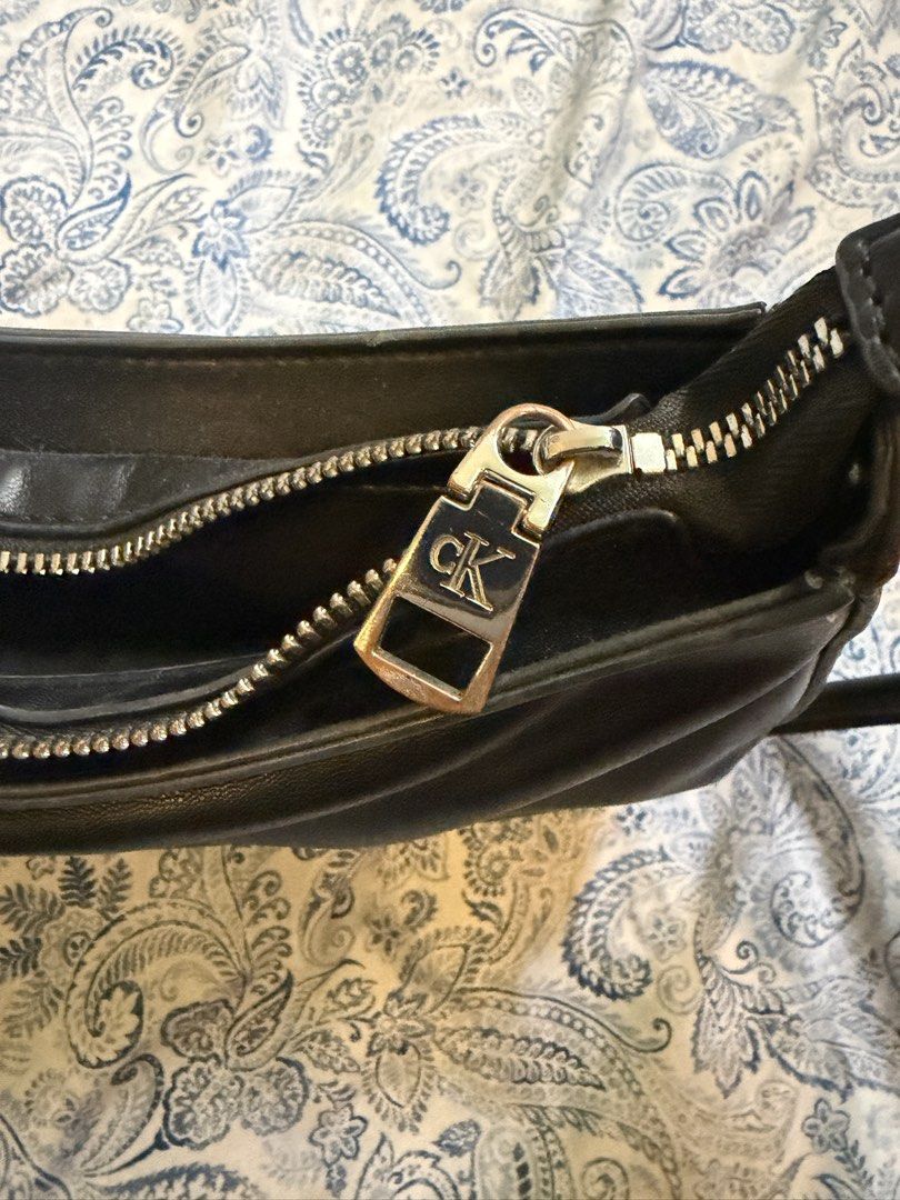 Calvin Klein Purse (Black) (Category: Purses & Pouches) located in Mandaluyong City. Submitted by aeriwithlove (Listing ID 1459977647, Image 3). Description: Authentic! - sourced from outlet in San Jose - Rfs: decluttering .