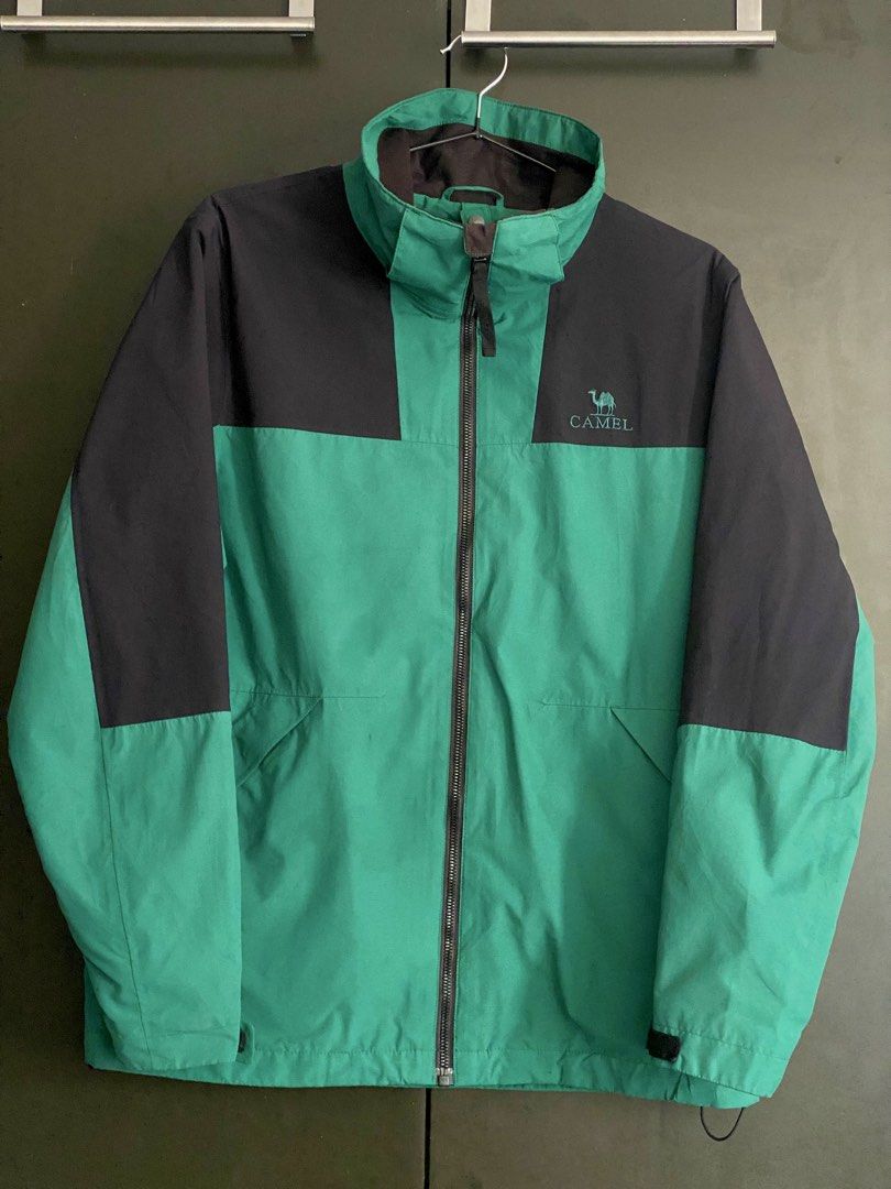 Camel All Conditions Gear Waterproof Jacket XS (Category: Coats, Jackets and Outerwear) located in Daraga. Submitted by belalove.shop (Listing ID 1459944718, Image 1). Description: - Green and black Camel jacket - Men's size XS - ENFO-TECH waterproof fabric - YKK Vislon zipper - Excellent for extreme environments and outdoor activities.