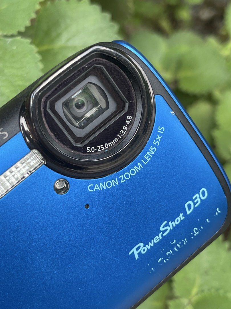 Canon PowerShot D30 Blue Waterproof (Category: Cameras) located in Caloocan City. Submitted by retrography.mnl (Listing ID 1460100597, Image 3). Description: SALE SALE SALE! 3800! Canon PowerShot D30 12.1 Megapixels Waterproof Movie digest function ready! Inclusions • Unit • Original Canon Strap • Original Canon battery • Universal Battery Charger • Pouch Issue: vignette, missing thumb grip Pm me if interested!.
