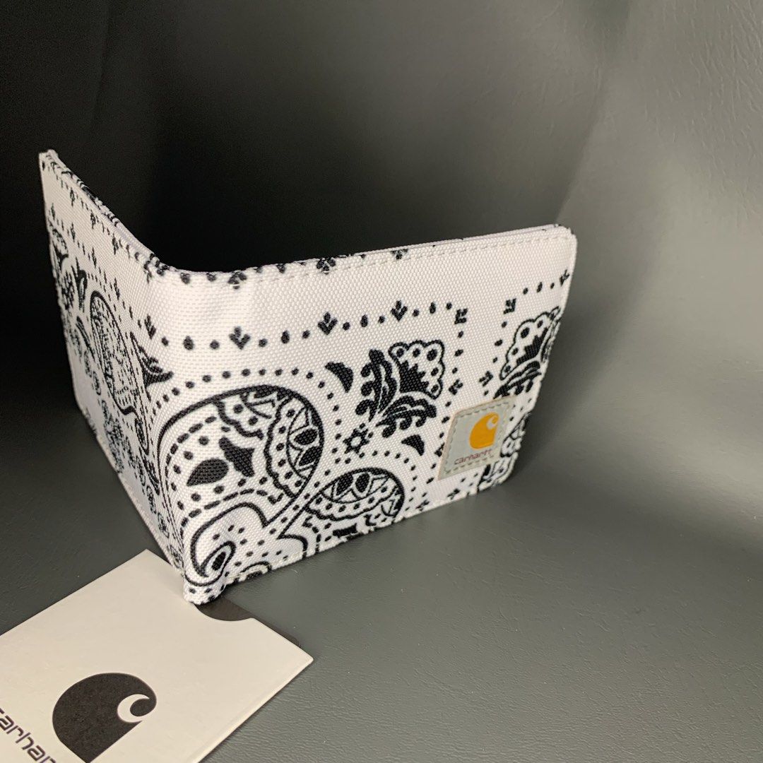 CARHARTT (Category: Wallets & Card holders) located in Manila. Submitted by renci644 (Listing ID 1459932944, Image 3). Description: .