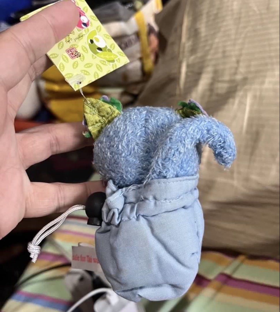 Cat blue pocket (SALE) (Category: Homes & Other Pet Accessories) located in Paranaque City. Submitted by bonsaiart (Listing ID 1460022696, Image 2). Description: Brandnew 75”(fixed) +sf Payment via GCASH or paymaya No to meetup No to cop / cod Shipping via j&t only No breaking of set or bundle.