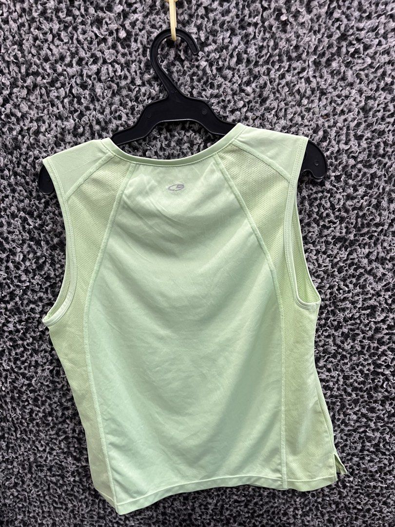 Champion Active Tanktops | Size M womens (Category: Activewear) located in General Trias. Submitted by z_rchustlin.4 (Listing ID 1459912824, Image 2). Description: auth.