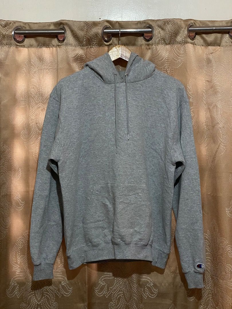 Champion Grey Hoodie (Category: Coats, Jackets and Outerwear) located in General Santos City (Dadiangas). Submitted by abu_tasneem1 (Listing ID 1459921155, Image 1). Description: Champion Grey Hoodie.