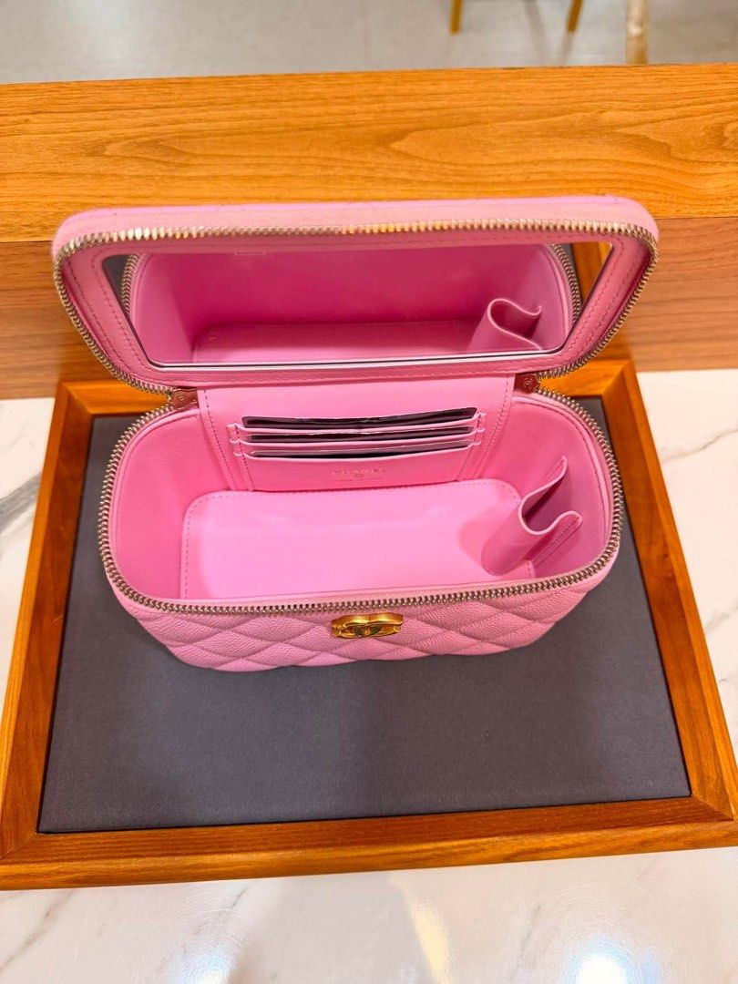 Chanel Vanity Pink Quilted Caviar Leather (Category: Shoulder Bags) located in Tacloban City. Submitted by nikowlreads (Listing ID 1459965761, Image 2). Description: - Chanel Vanity Pink Heart Crush - RANK A - Fullset dustbag, Receipt, box - Meet up if within Cebu - Delivery via LBC .