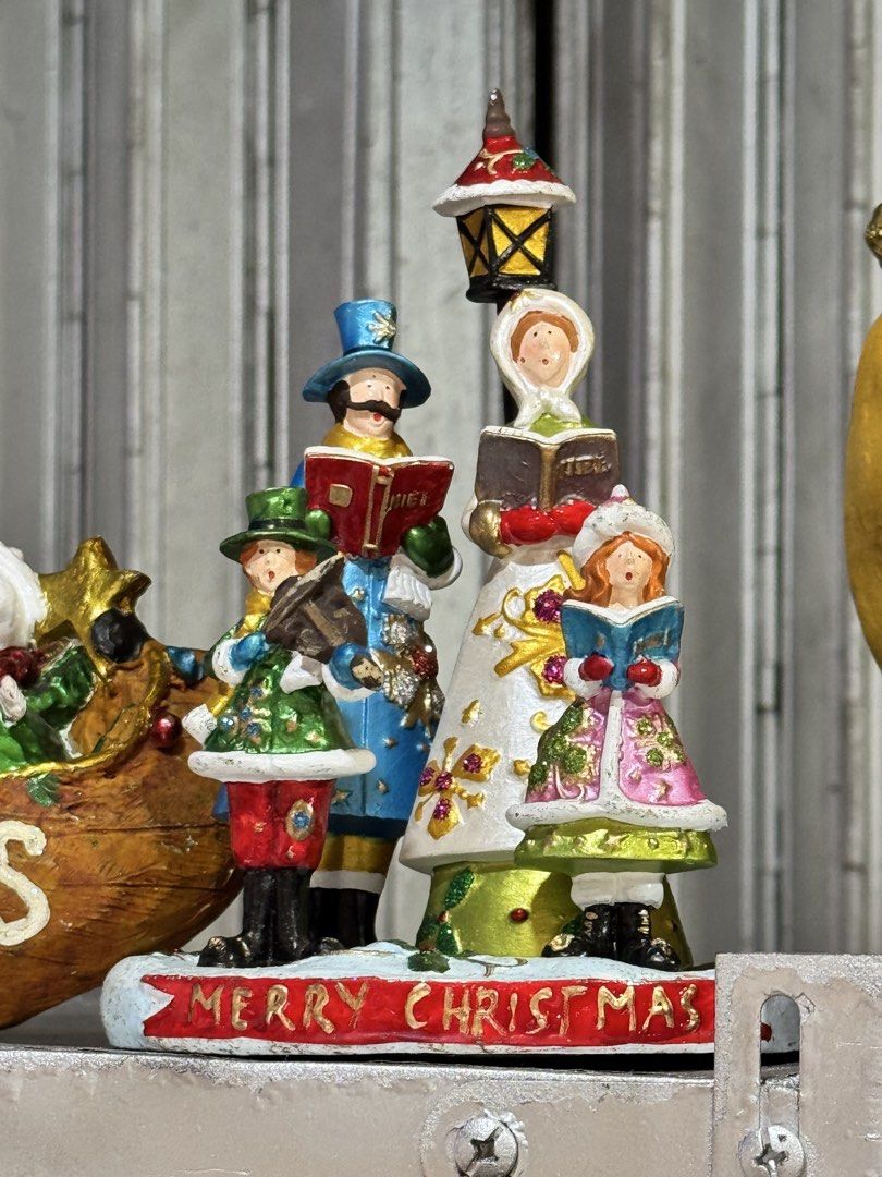 Christmas trimmings (Category: Other Home Decor) located in Manila. Submitted by judeo. (Listing ID 1459929597, Image 1). Description: Available Christmas Decorations ‼️ For indoor & outdoor🔆🌧️ Tabora Street, Divisoria ✅Christmas trimmings ✅ Xmas lights ✅ strip lights ✅ Table tops ✅ Belens Pm for more information & inquiries‼️ Price may vary depending on the product Judith grey.