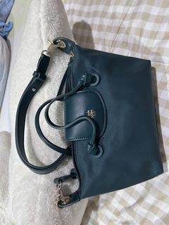 (Category: ) located in . Submitted by preloved_coll (Listing ID 1459933351, Image 1). Description: .