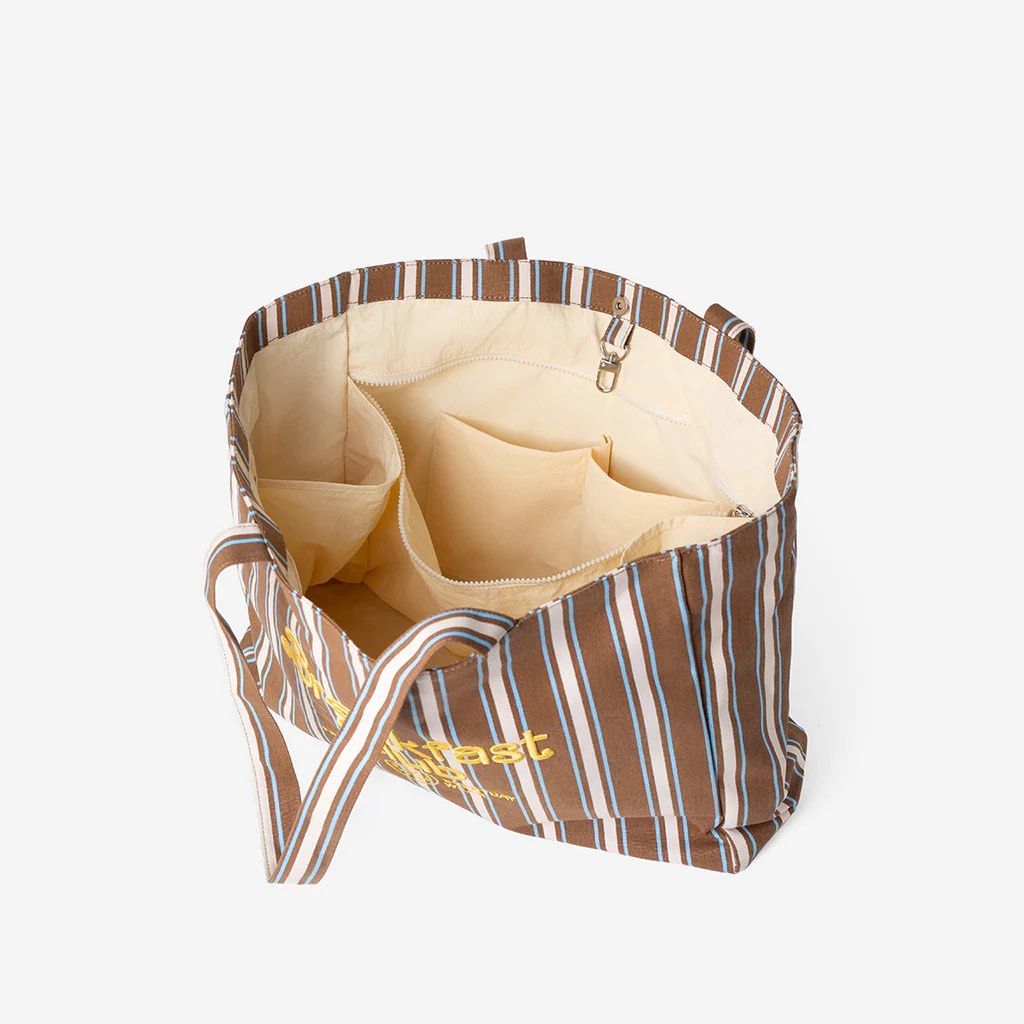 Christy Ng large breakfast tote (Category: Tote Bags) located in Pasig City. Submitted by bagsunlimitedmnl (Listing ID 1459929568, Image 3). Description: Original christy ng tote bag.