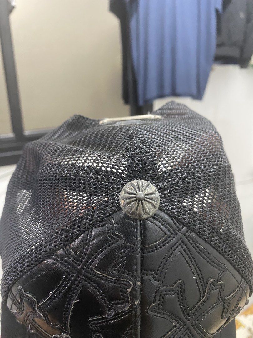 Chromehearts (Category: Caps & Hats) located in Manila. Submitted by vizcarrach03925 (Listing ID 1460094254, Image 3). Description: .