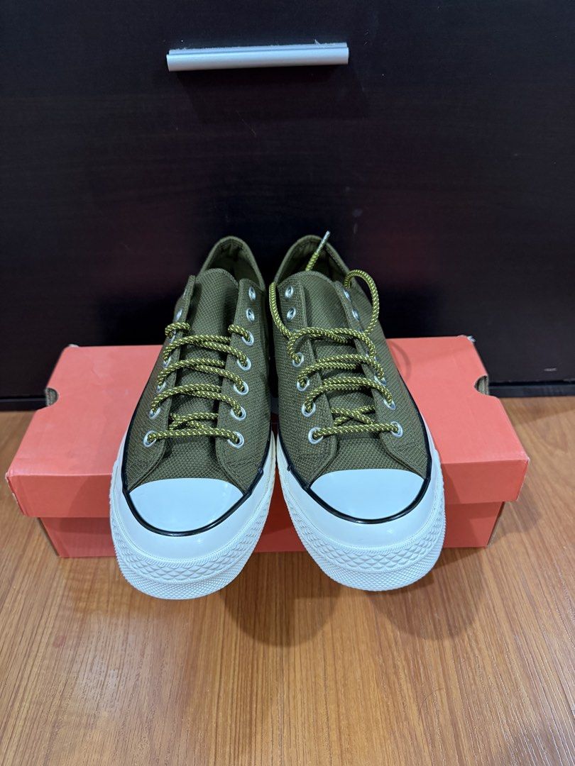 Chuck 70 OX Olive Green Size US 9M (Category: Casual Shoes) located in Mandaluyong City. Submitted by a.plus.kicks (Listing ID 1460058535, Image 3). Description: Chuck 70 OX Olive Green Size US 9M Brandnew/ Original.