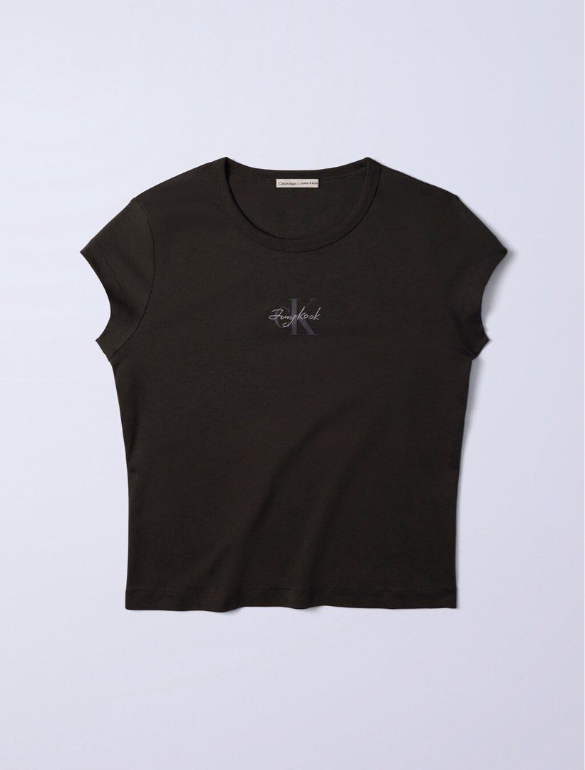 CKJK Monogram Tee Dark Green (Category: Jeans) located in Manila. Submitted by kookyjeon (Listing ID 1460009490, Image 2). Description: Official CKJK Monogram Tee Color: Dark Green Only used once! No flaws Size XXS - but can fit size Small DM for details! .