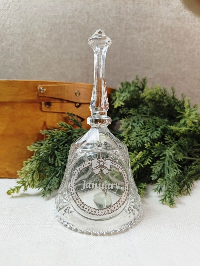 Clear Glass Bell (Category: Stationery & School Supplies) located in Baguio. Submitted by rustyribbon (Listing ID 1459947210, Image 1). Description: glass bell - January 5.5" tall 235 +sf mop: gcash/maya mod: j&t payo .