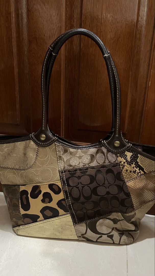 Coach Leopard Bleecker Patchwork Tote (Category: Tote Bags) located in Tagaytay City. Submitted by jujujewel (Listing ID 1459959552, Image 2). Description: .