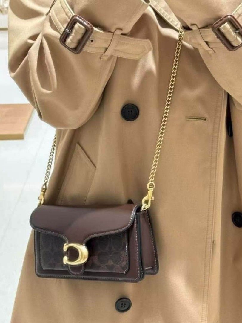 Coach Tabby Chain Small Crossbody Bag (Category: Cross-body Bags) located in Manila. Submitted by msddirectfactoryoutlet (Listing ID 1460056127, Image 1). Description: Tabby Small 8.2" X 4.5" X 3" 20cm chain US Grade 100%.