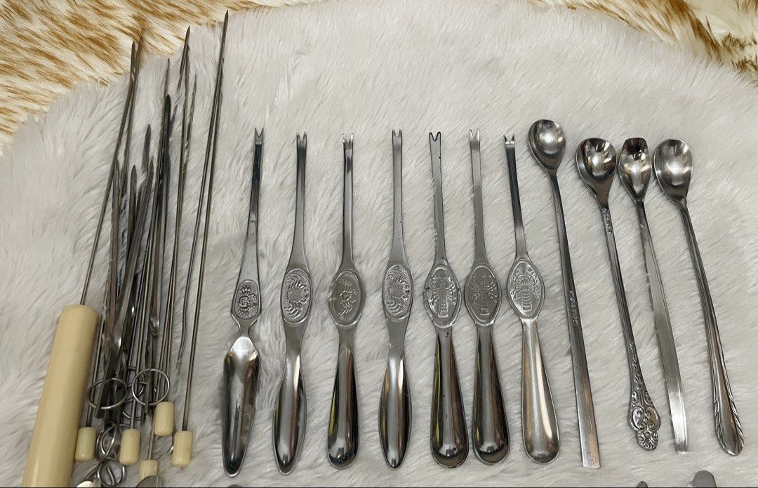 Collection of assorted kitchen utensils bundle (Category: Dinnerware & Cutlery) located in Quezon City. Submitted by sissymissy1527 (Listing ID 1460011049, Image 3). Description: Take all only.