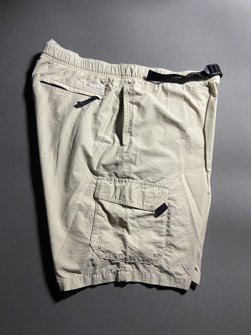 Columbia Cargo short (Category: Activewear) located in Cabuyao City. Submitted by chukz_x (Listing ID 1459954636, Image 2). Description: Columbia Cargo short Size : Large Dimes : 36-40W 21L Condition : Excellent Issue : none Price : 450 📍READY TO WEAR 📍Cabuyao Laguna .