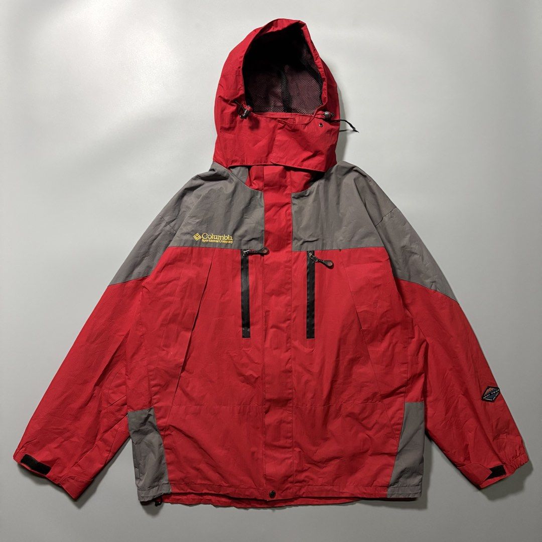 Columbia Omni Tech Titanium Jacket Waterproof (Category: Vintage Collectibles) located in Tayabas. Submitted by tayabaskartell (Listing ID 1459988219, Image 1). Description: .