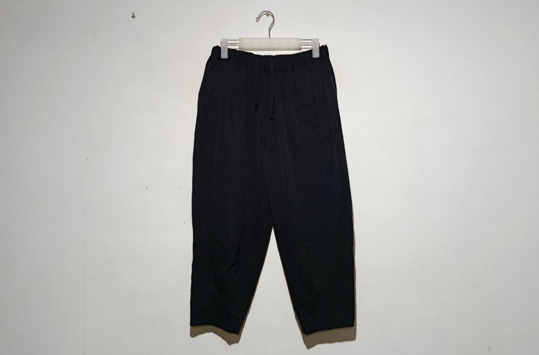 COMME des GARCONS - Black Pants w/ Drawstring Two Side Pocket (Category: Jeans) located in San Fernando. Submitted by son.twice.stuff (Listing ID 1460057399, Image 1). Description: Item: COMME des GARCONS - Black Pants w/ Drawstring Two Side Pocket Tagged Size: Small Dimensions Waistline: 13" To 17" Rise: 12" Thigh: 13" Length: 33" Inseam: 21" Leg Opening: 6" Condition: Excellent Made In Japan Price: 3000 Free Shipping.
