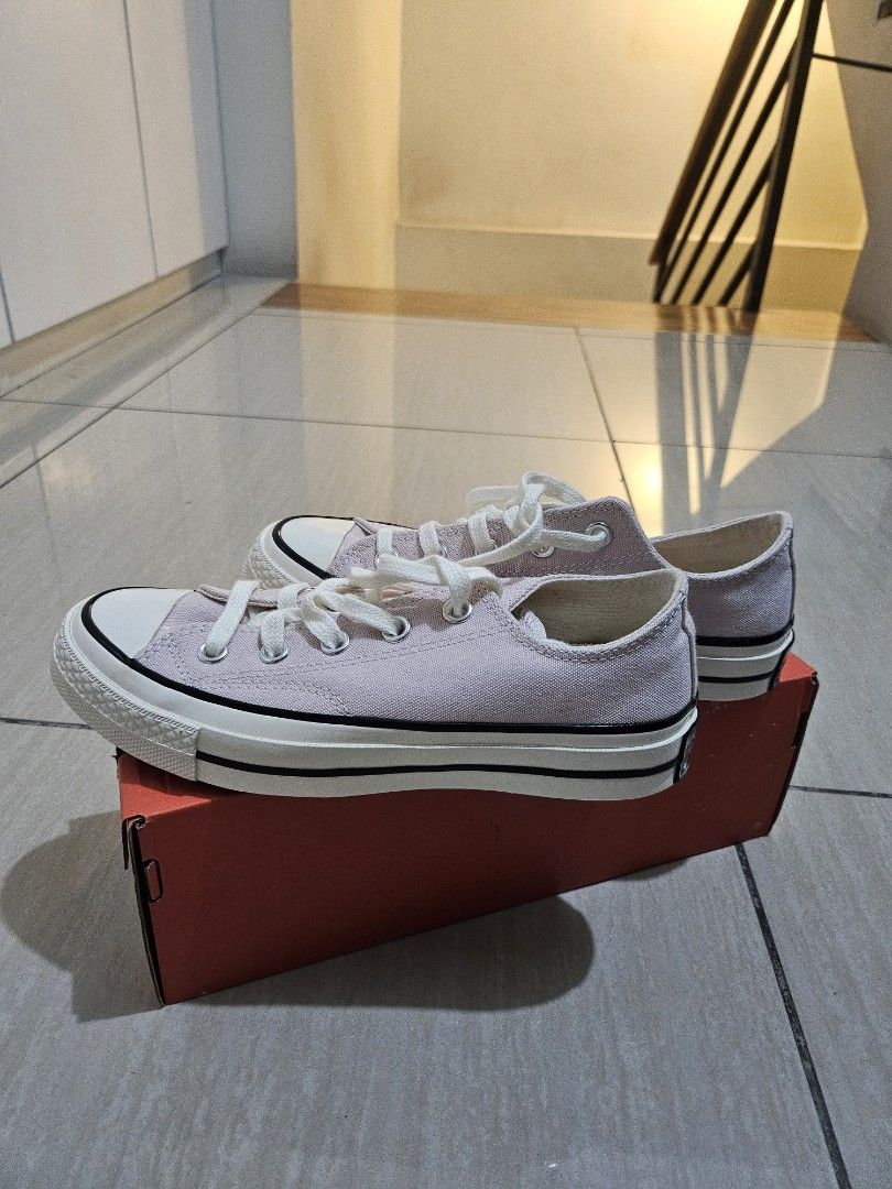 Converse 70 sneakers (Category: Sneakers) located in Quezon City. Submitted by sasacat123 (Listing ID 1460064148, Image 2). Description: - Brand new Converse 70 sneakers - Size EU 37 / UK 4 / US 6 - Light pink color - Classic Chuck Taylor design - Never been used.