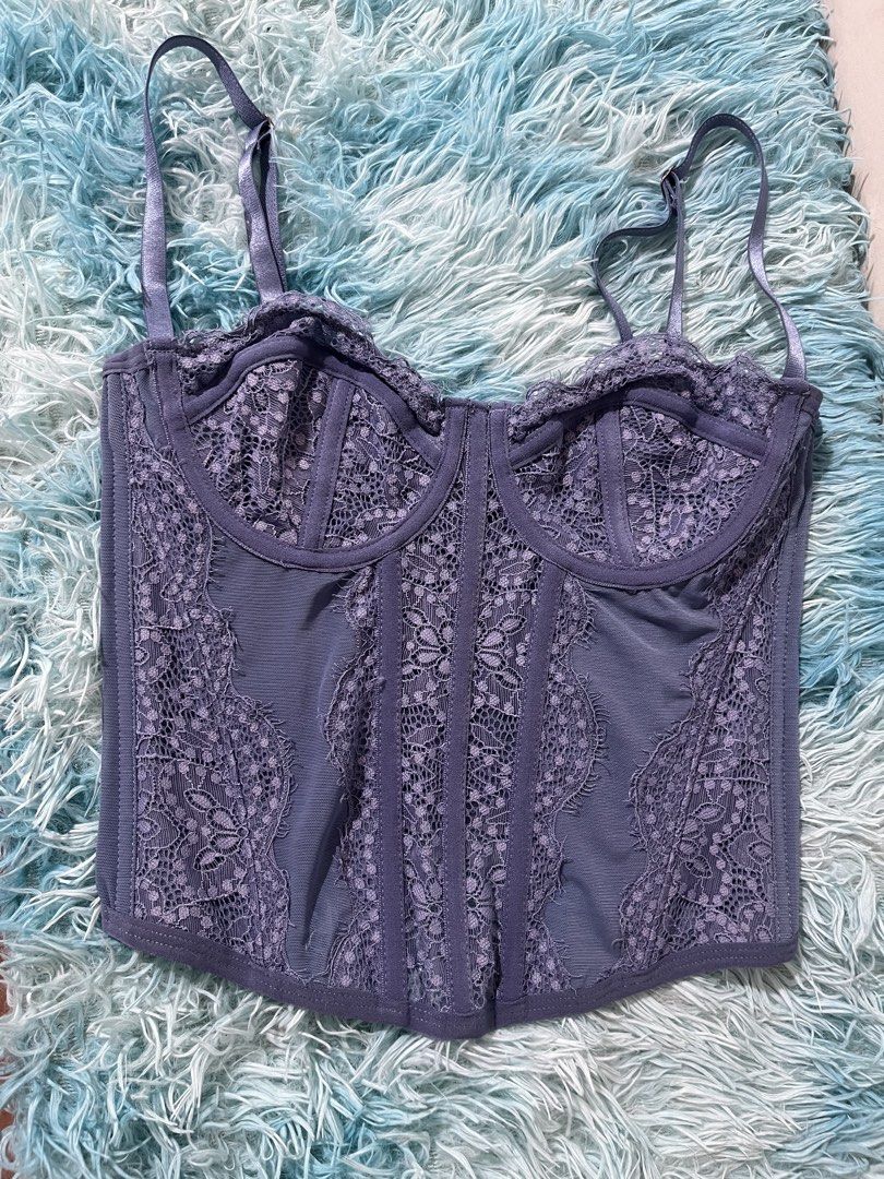 corset top (Category: Others Tops) located in Quezon City. Submitted by 8sbumm_ (Listing ID 1460099355, Image 1). Description: used once.