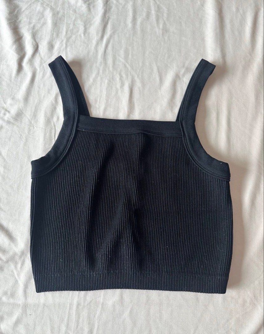 Cotton On Black Halter Ribbed Top (Category: Sleeveless) located in San Juan City. Submitted by keep.it.clean (Listing ID 1459989021, Image 1). Description: Get both for ₱500 Black XS/S Light blue M/L helping tags: h&m, zara, bershka, cotton on, uniqlo .