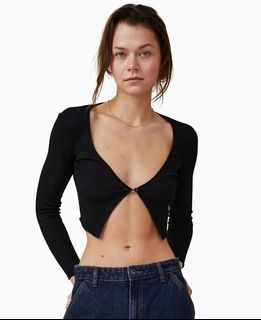 (Category: ) located in . Submitted by clothe.kr (Listing ID 1460044387, Image 1). Description: .