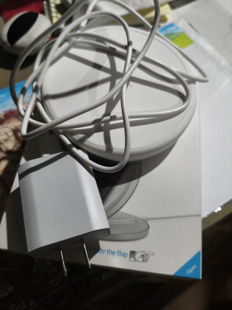 Crest TYLT Convertible Pad + Stand Wireless Charger (Category: Chargers & Cables) located in Manila. Submitted by mczxc.969 (Listing ID 1460049535, Image 2). Description: Kakabukas palang kanina (sept. 6, 2026) Fast wireless charging up to 10W negotiable just pm RFS: wala wireless charging mga phone namin HAHHAA.