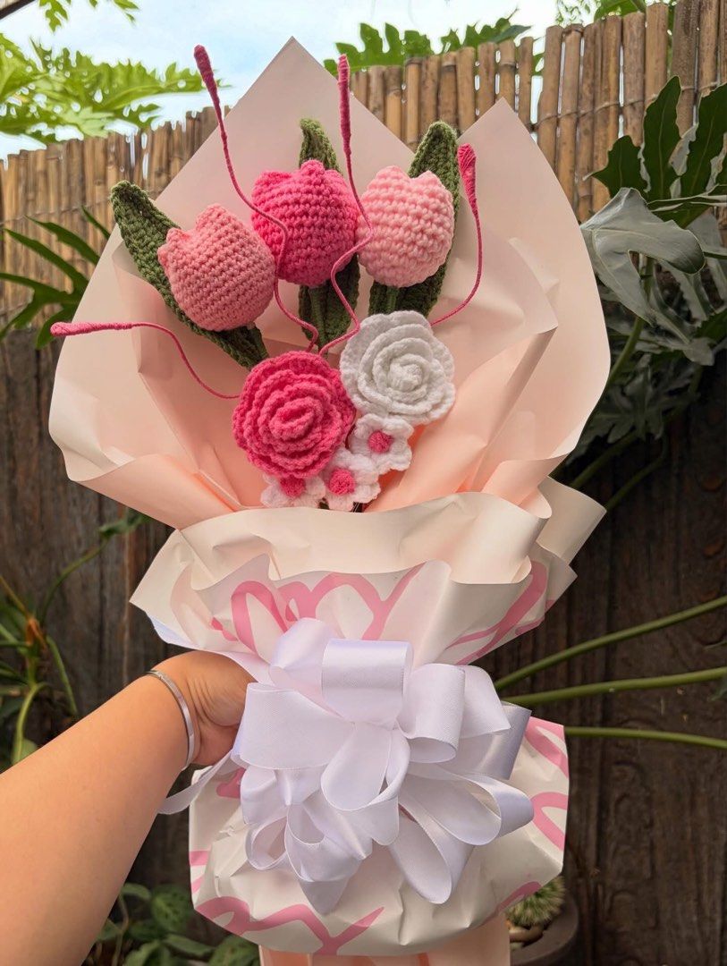 Crochet Flower Bouquets (Category: Handmade Craft) located in Manila. Submitted by keenfox-84bb (Listing ID 1460096934, Image 3). Description: 🌷🧶 flowers that never fade, made just for you. 💐 Handmade crochet flower bouquets crafted with love and a little bit of magic ✨ Perfect for birthdays, anniversaries, monthsaries, graduations, or just because. 🤍 🌸 choose your flowers 🎀 choose your colors 🧶 handmade with love 💐 forever flowers, forev