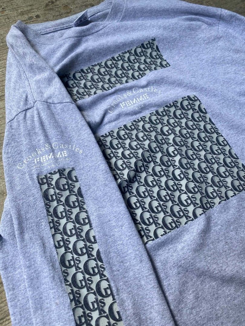 Crooks & Castles Long Sleeve Graphic Tee L/G (Category: Tshirts & Polo Shirts ) located in Manila. Submitted by bwl.mahniggarilyo (Listing ID 1460075603, Image 2). Description: sz L-XL.
