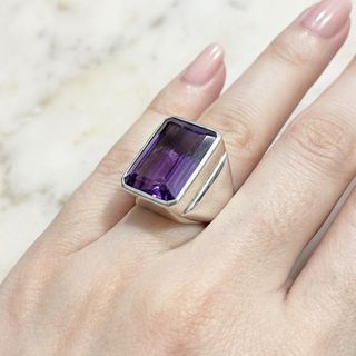 (Category: ) located in . Submitted by thriflip_online_shop (Listing ID 1459922776, Image 1). Description: .