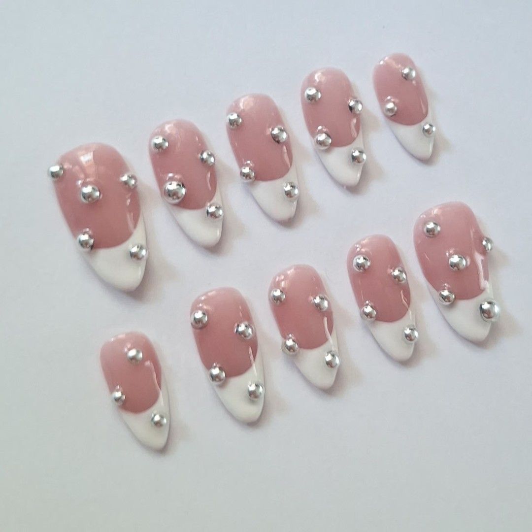 Custom press on nails (Category: Hands & Nails) located in Quezon City. Submitted by luxetips_pressph (Listing ID 1459929811, Image 2). Description: Custom Press On Nails for 250-350php Any shape and length message to order and for inquiries! Inclusions: 📌 Nail Prep Kit (Alcohol Pads, Cuticle Pusher, Nail File) 📌Jelly Glue 📌 Care Card 📌Press On Nails.