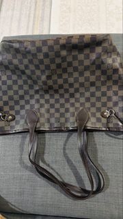 (Category: ) located in . Submitted by noorfynhandbags (Listing ID 1459916960, Image 1). Description: .