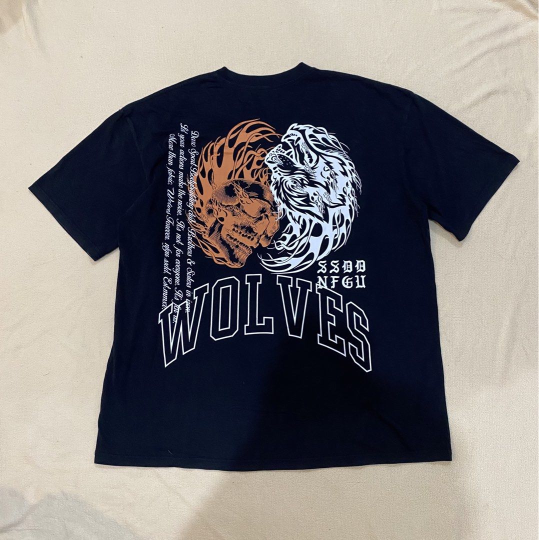 Darc sport shirt (Category: Activewear) located in Tanza. Submitted by 9th.street.thrift (Listing ID 1459997046, Image 1). Description: Darcsport shirt Good as new Cr:10/10 No issue Xl on tag 25.5x31 Pang psg nyo (Off lang) Lp:800+sf.