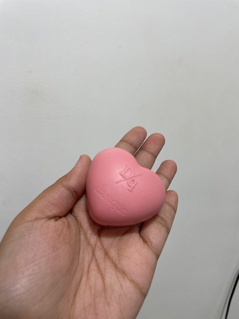 Dasique soufflé color pot (Category: Makeup) located in Nasugbu. Submitted by shopwithmichii (Listing ID 1460090235, Image 1). Description: 90-95%full Mod:jnt/flash Mop:gcash.