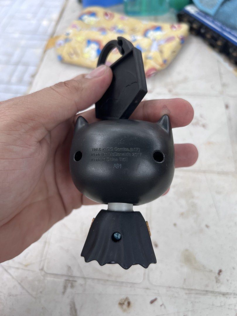 DC Comics Mcdonalds Batman bobblehead keychain (Category: Character Goods) located in Zamboanga. Submitted by lcomprendio26013 (Listing ID 1460070598, Image 2). Description: 2 👁PLEASE READ THE DESCRIPTION BEFORE YOU ORDER OR CHAT ME👍 AUTHENTIC Brand: Dc comics/Mcdonalds 📢pay today,ship out tomorrow 📢All picture posted are actual item that will you get 📢📢pg hnd aq makarply dto sa carousel paki messge aq sa peysbuk SEARCH LZ FIGURE AND STUFF�