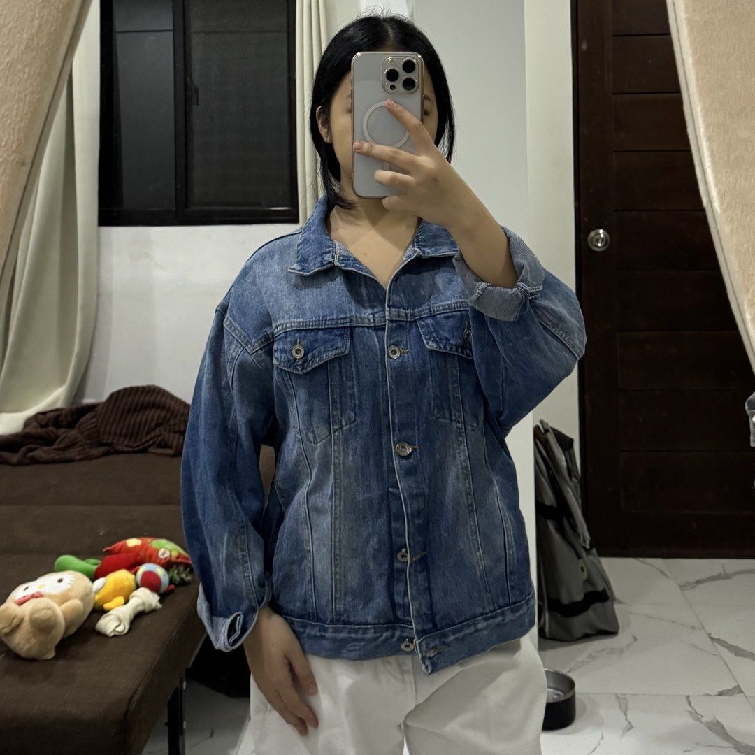 Denim Jacket with Embroidered Back Detail (Category: Coats, Jackets and Outerwear) located in Las Pinas. Submitted by mi.cha (Listing ID 1460098543, Image 2). Description: - Used a few times ‎ Size: Fits XS - M frames.
