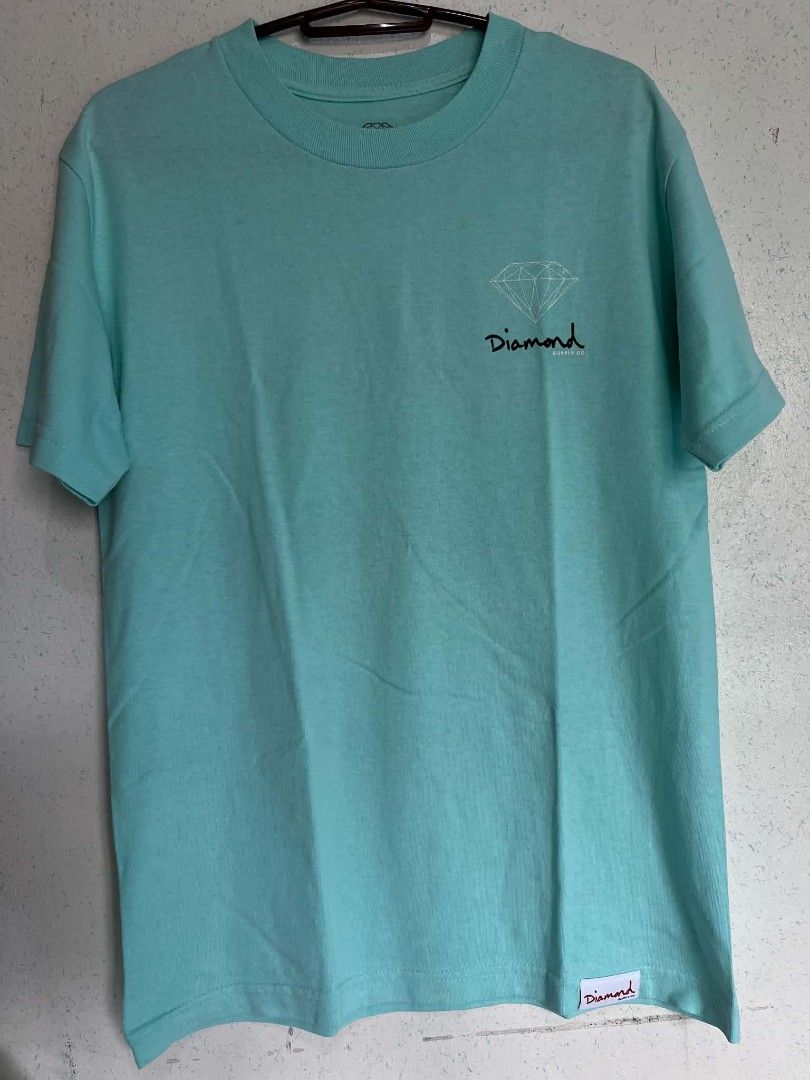 Diamond Shirt (Category: Announcements) located in Munoz. Submitted by marklester_ (Listing ID 1459985654, Image 2). Description: Legit Diamond Shirt Excellent condition Hairline on prints but presentable Small up to medium 27x18.