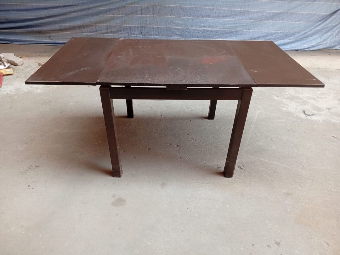 Dining Table (Category: Tables & Sets) located in Petaling Jaya. Submitted by nm016648427690 (Listing ID 1460073650, Image 1). Description: Dining Table Size: W,90.cm,L,90.cm,H,74.cm RM-180 Code :DT-010 Stock Available : 1 Condition : Goods ** (ABOVE PRICE DOES NOT INCLUDE DELIVERY & INSTALLATION) ** We are specialist in BUY or SELL New/Used Home Furniture or Office Equipment [ Perabot Kita Furniture ] Address: L1-03 times 89 Jalan 8A/133, Taman 