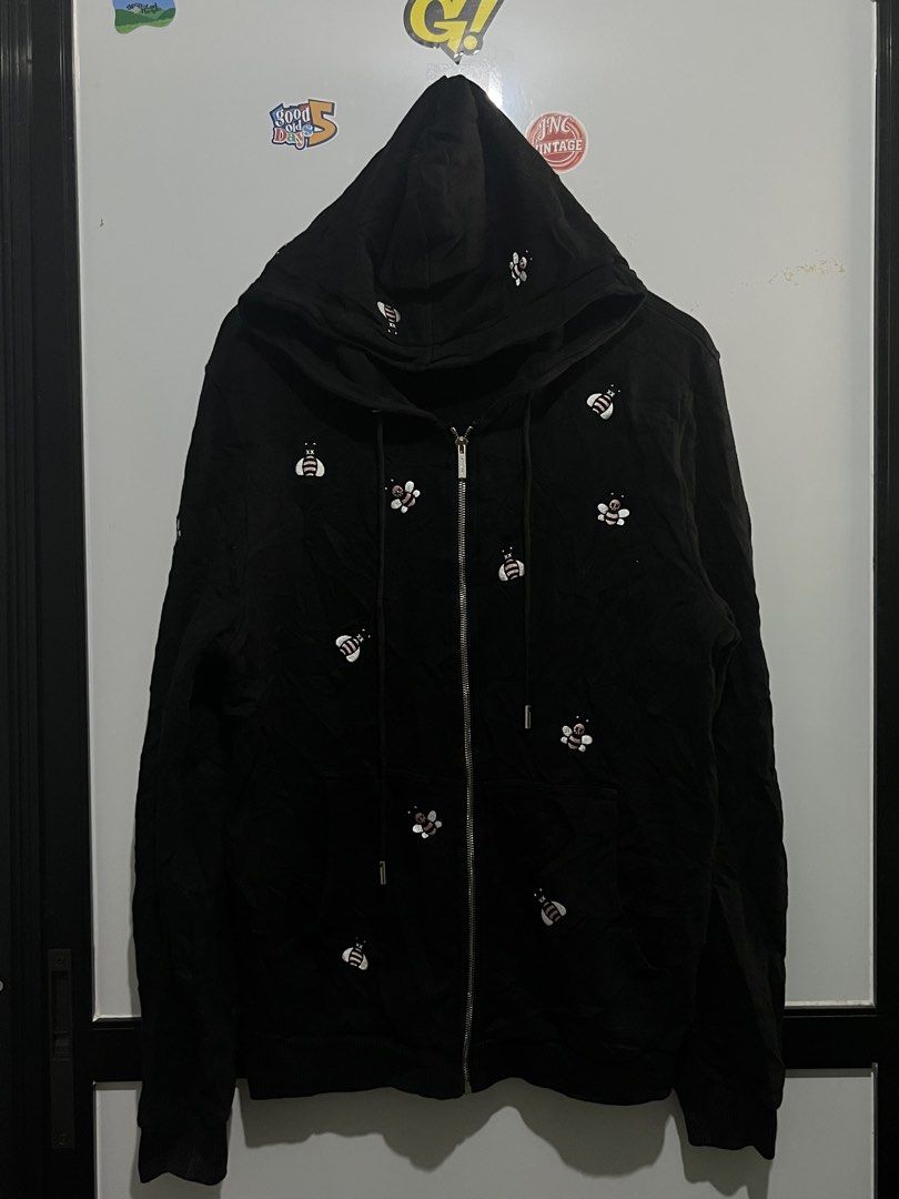 Dior (Category: Coats, Jackets and Outerwear) located in Lipa City. Submitted by deligrind (Listing ID 1459945908, Image 1). Description: .