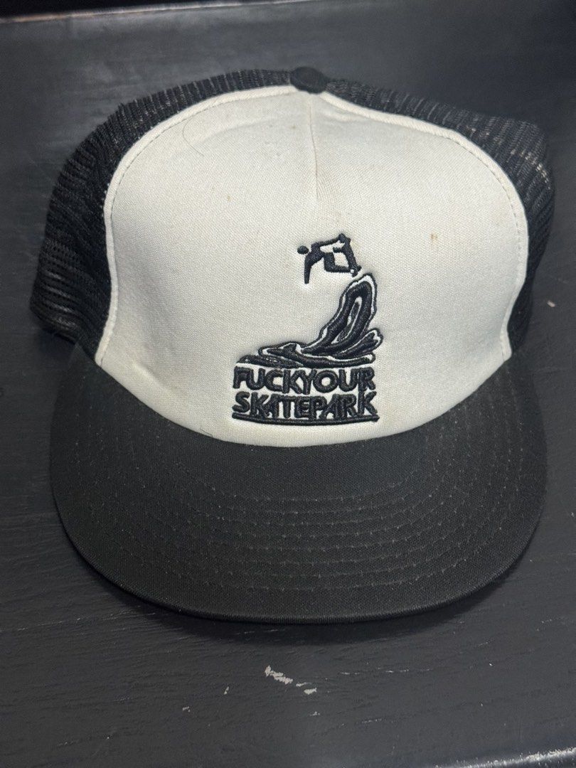 Dissizit Cap (Category: Caps & Hats) located in Pasig City. Submitted by itsmejaypee25 (Listing ID 1460044835, Image 1). Description: Dissizit! cap Fuck your skate park logo/design Dirty white part of the hat Bought in Greenbelt 5 shop (forgot the name of the shop which is closed already) .
