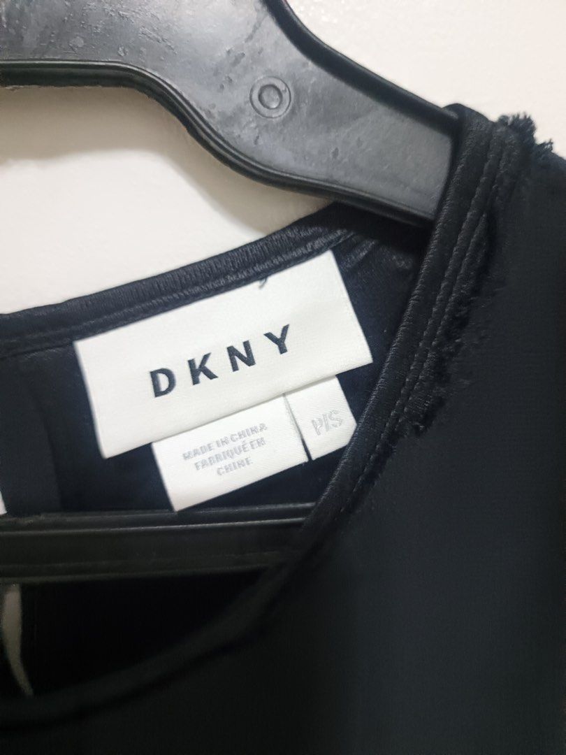 DKNY (Category: Dresses) located in Dasmarinas. Submitted by jessputrages (Listing ID 1460093255, Image 3). Description: For sale DKNY Excellent condition No issue 400 plus shipping fee Pm for more details.