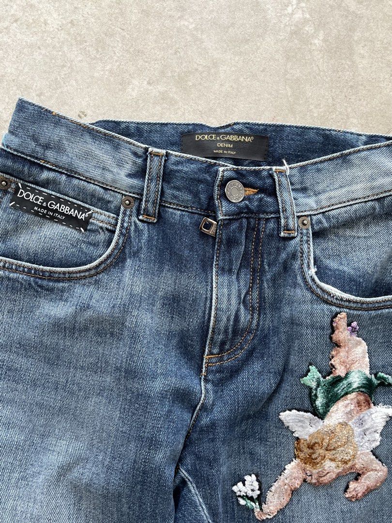 Dolce & Gabbana (Category: Luxury Apparel) located in Lucena. Submitted by RAGGGGSSSS (Listing ID 1460046284, Image 3). Description: Dolce & Gabbana Wth Angel Patch Can fit to waists 24-25 Length is 35 Thigh is 11 Excellent Condition Authentic No issue 1700.