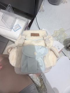 （分類：）位於 。 由 sarephin.1508 提交（商品編號 1460088587，圖片 1）。簡介： 。