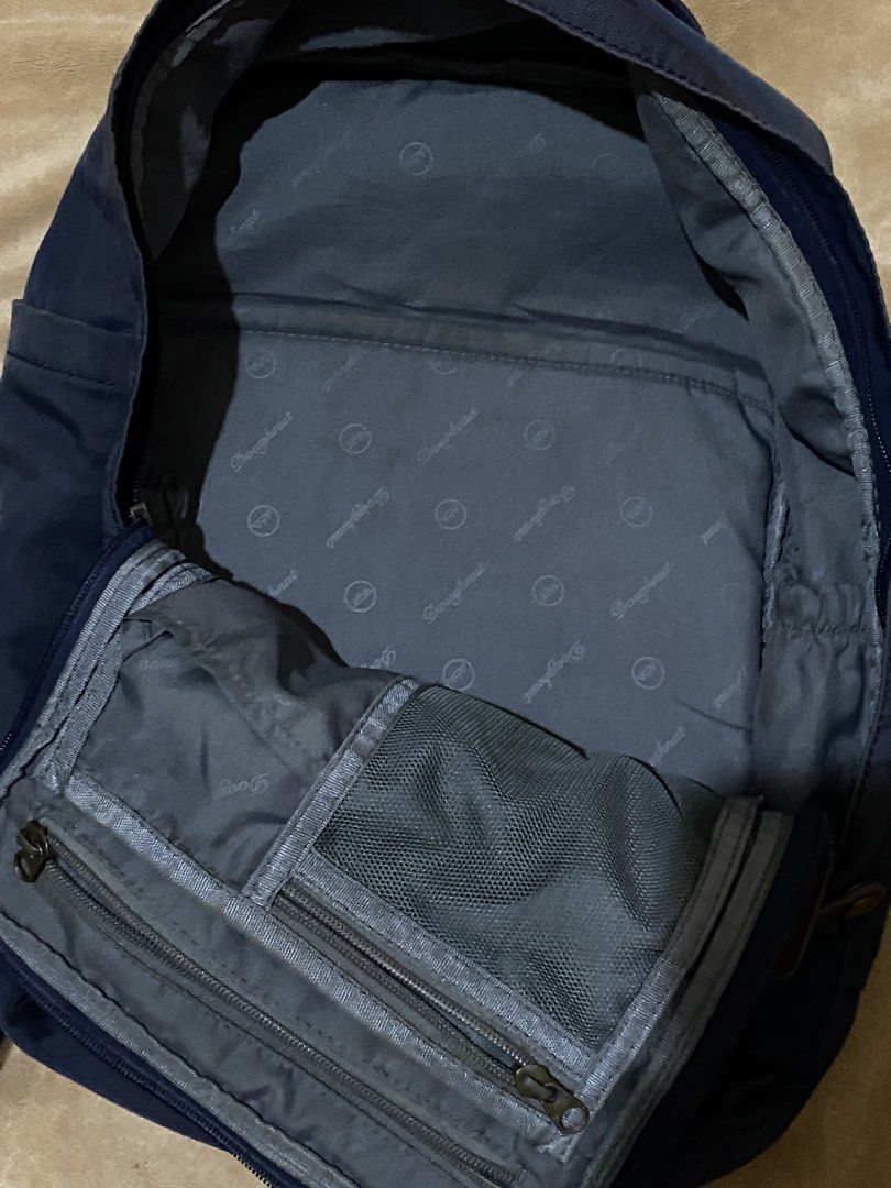 Doughnut Macaroon Backpack (Category: Backpacks) located in Taytay. Submitted by berlinasaur (Listing ID 1459921778, Image 3). Description: Used Been stored for a long time so it's really dirty (check photos) Needs washing.